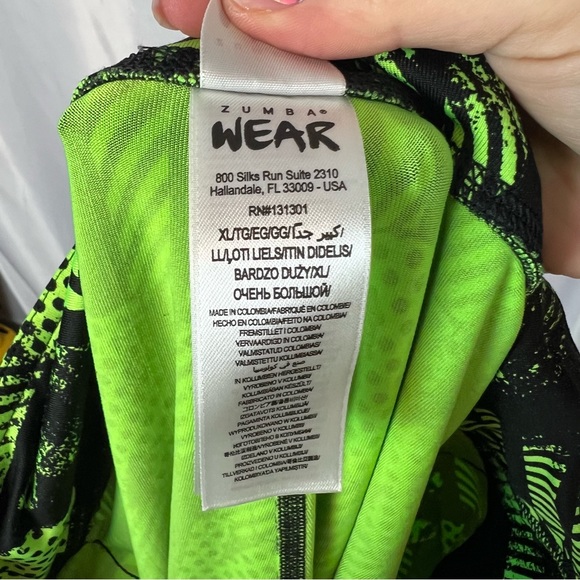 Zumba Wear Green and Black Printed Leggings, size XL - Picture 3 of 6